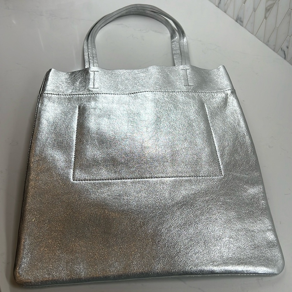 Madewell leather magazine tote. Never used.